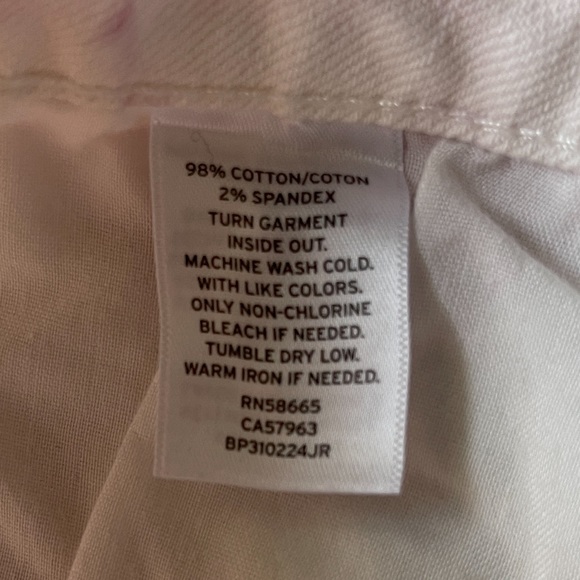 NWOT Pink & White jean shorts - Picture 5 of 6